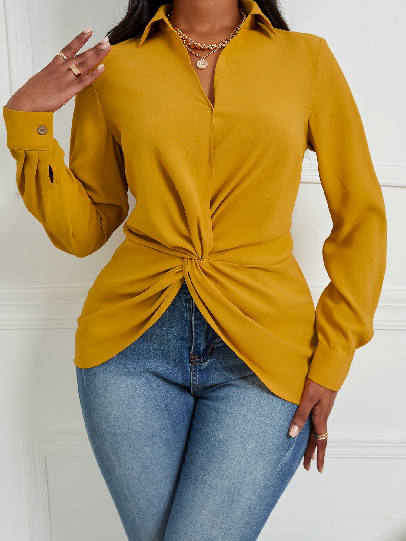 Lady Twist Front Asymmetrical Hem Blouse
