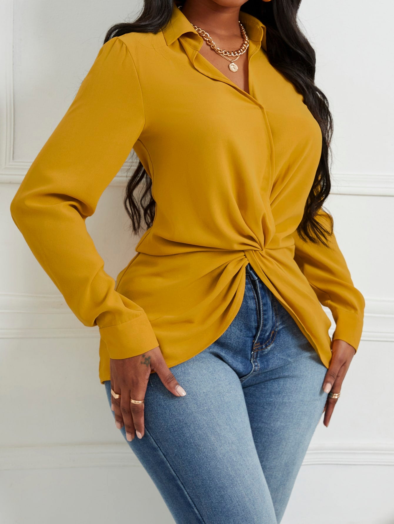 Lady Twist Front Asymmetrical Hem Blouse