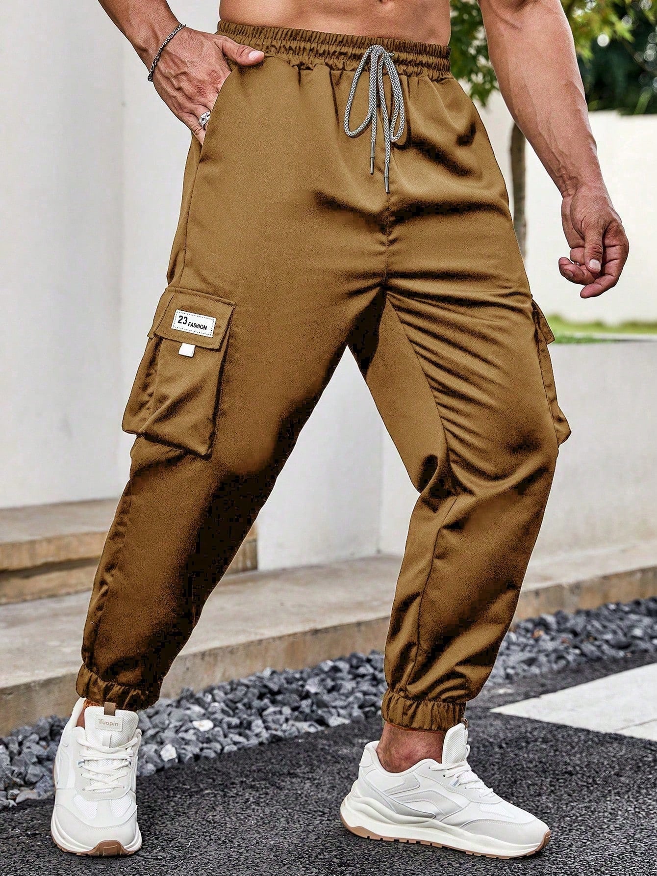 Manfinity Homme Loose Fit Men Plus Size Cargo Pants With Letter Patches, Flap Pockets, Side Drawstring Waist