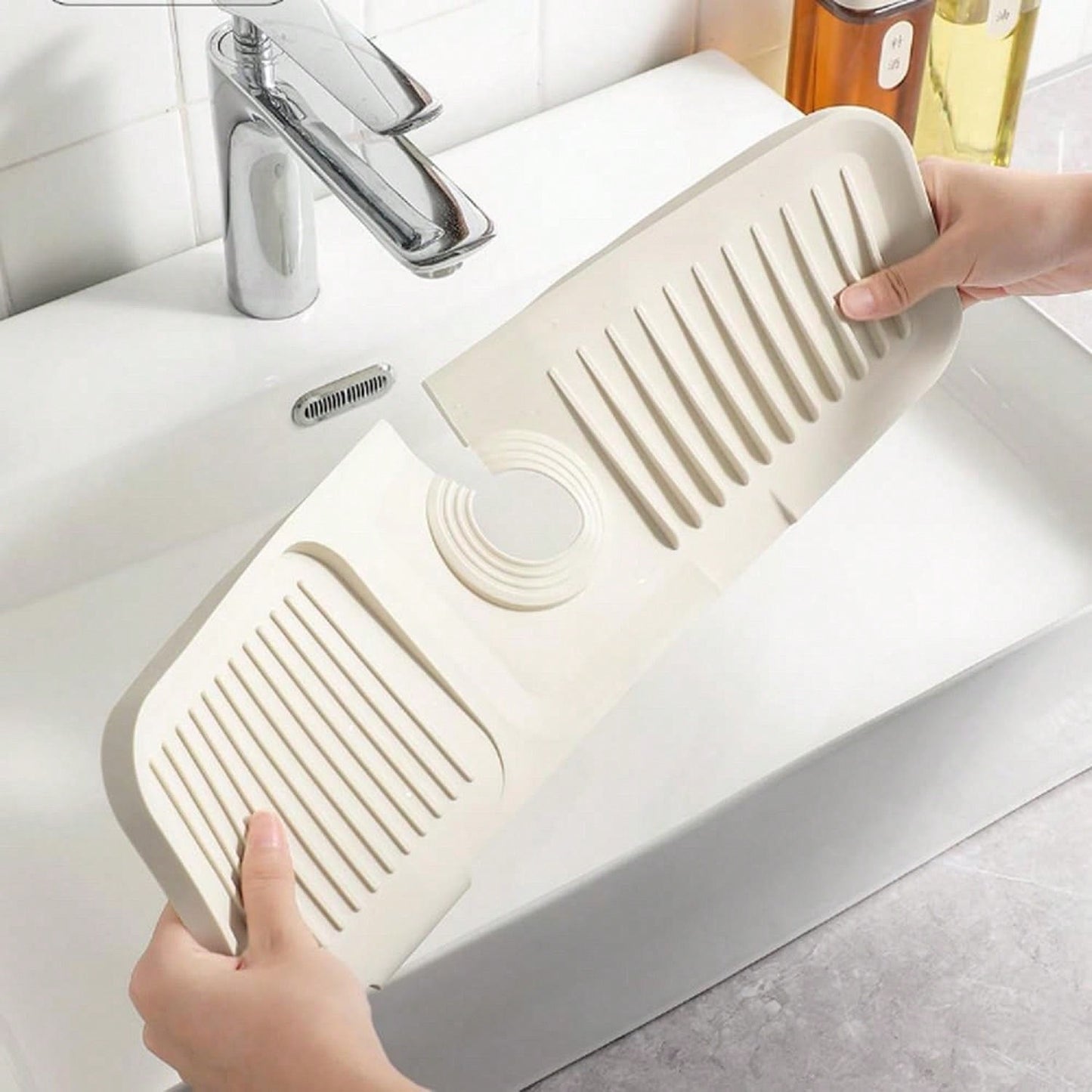 1pc Silicone Draining Mat For Kitchen Sink Splash Guard Behind Faucet, Splash Guard For Kitchen Sink Area, Short Faucet Draining Mat, Sink Protectors For Kitchen Sink Faucet Mat