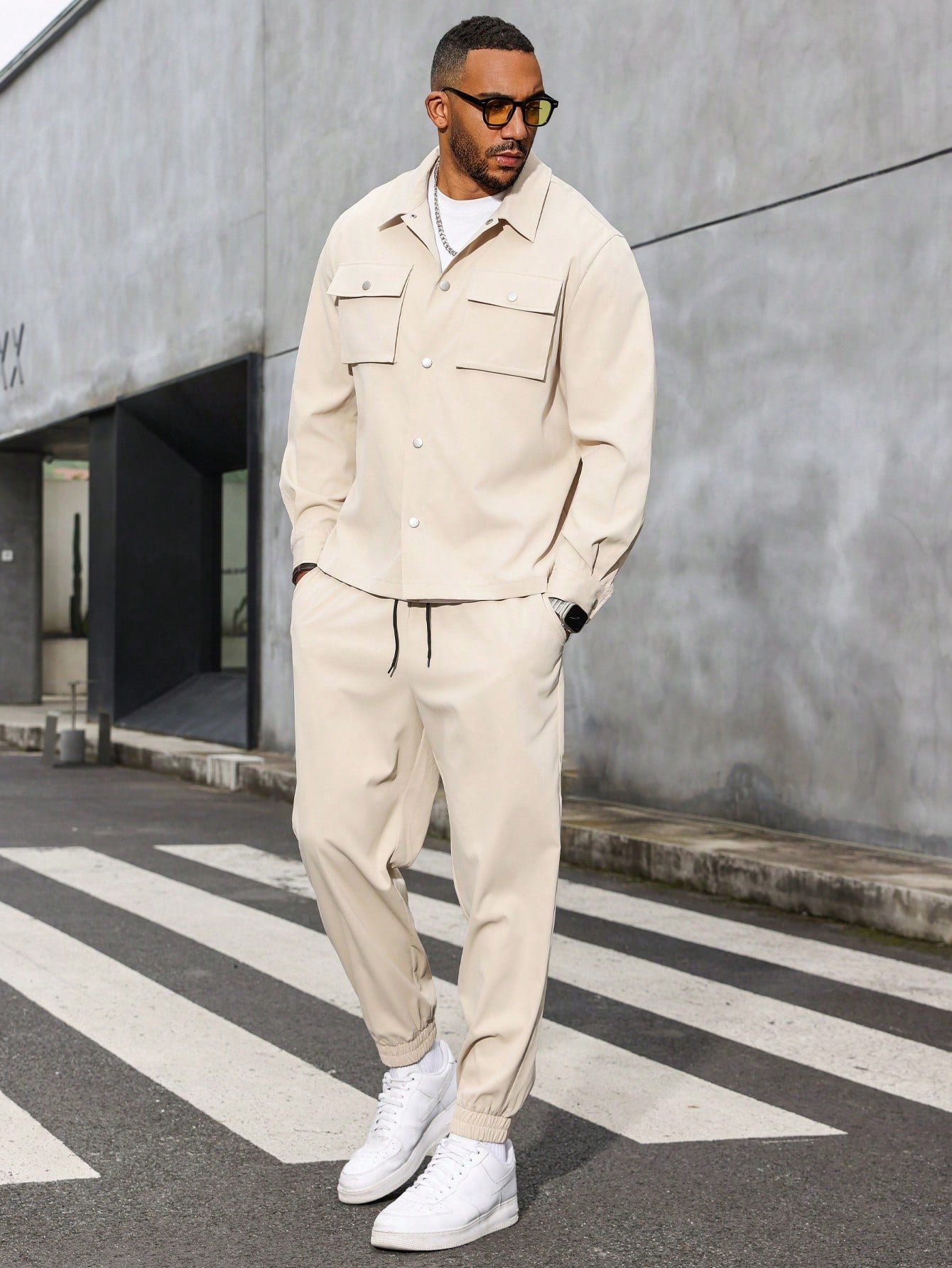 Manfinity Homme Men's Plus Size Solid Color Button Front Long Sleeve Jacket And Drawstring Waist Pocketed Pants Casual Suit