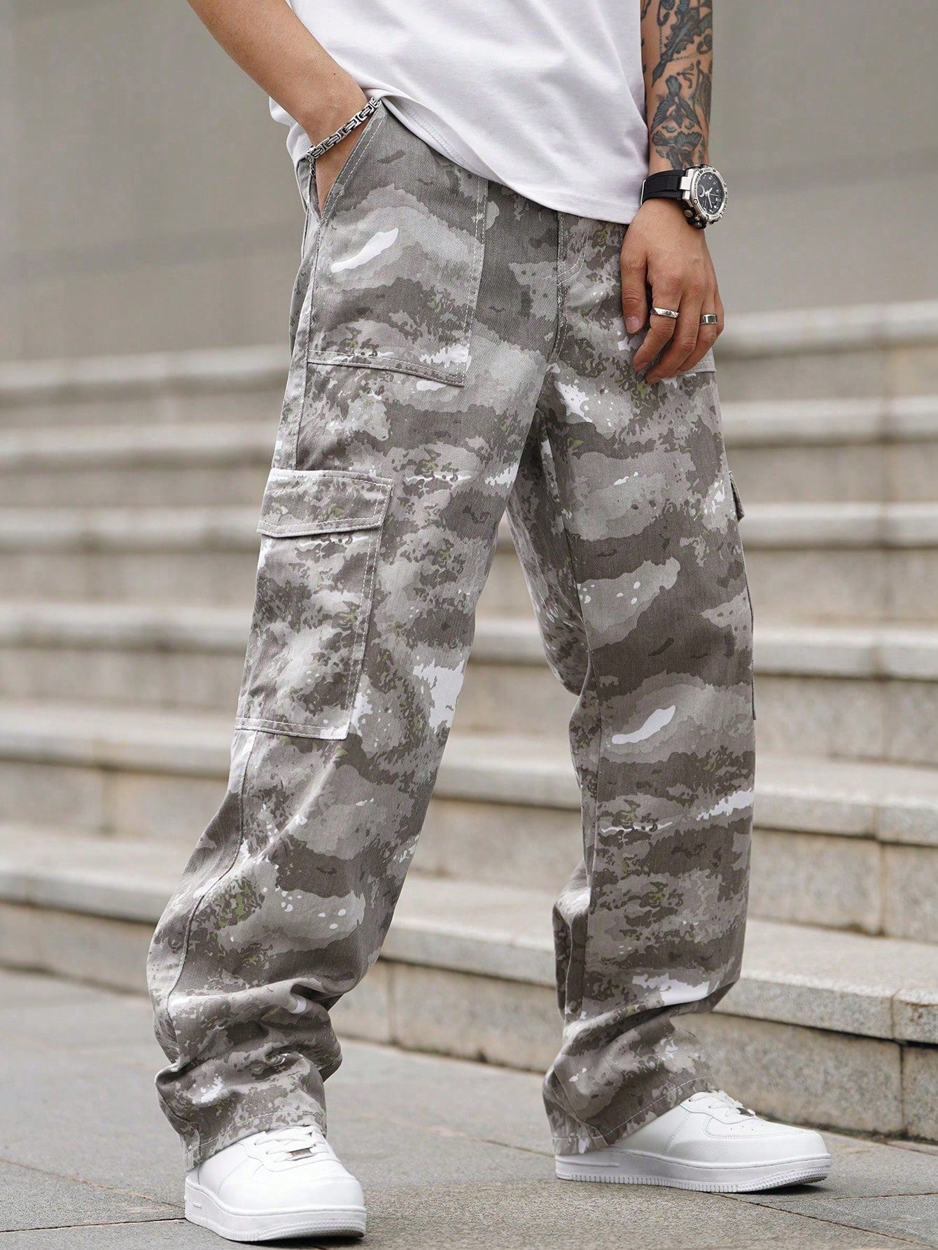 Manfinity Hypemode Plus Size Multi-Pocket All-Over Print Casual Denim Jeans