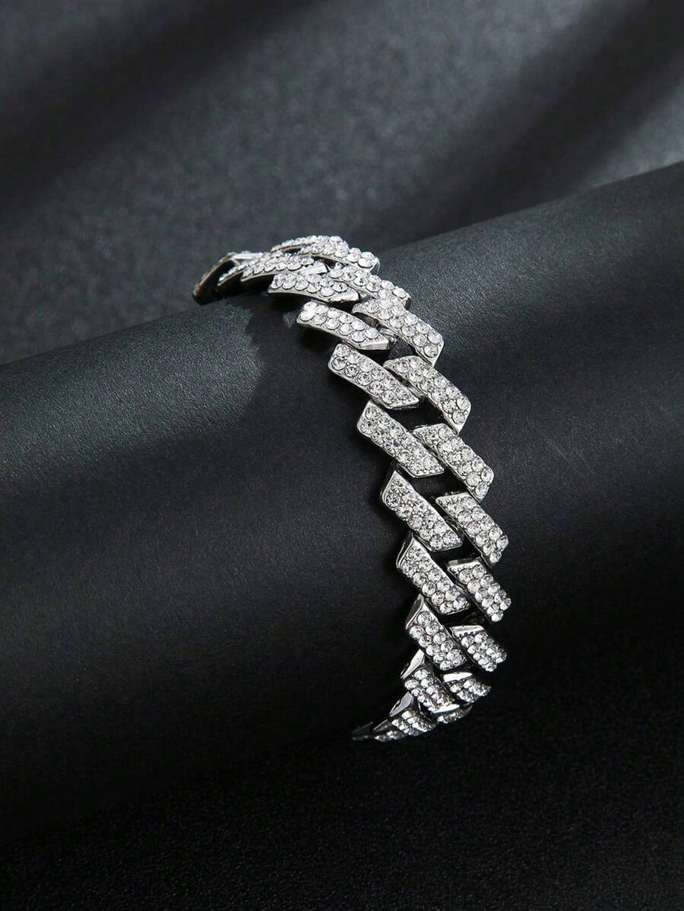 kuuioe 2pcs/Set Trendy Chain Necklace Plus Bracelet Punk Style Hip Hop Jewelry Set Suitable For Men And Women Perfect Decor For Cool Friends Unisex Jewelry
