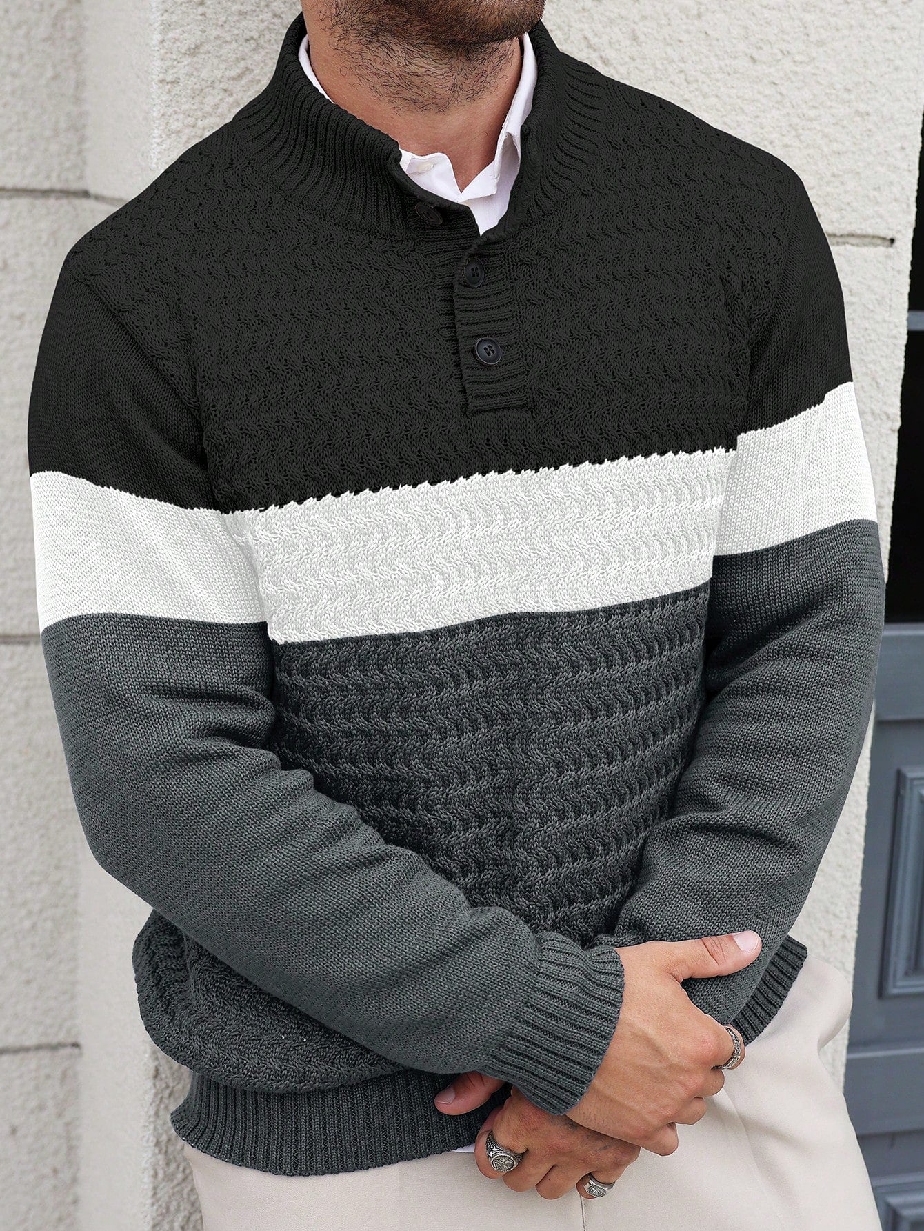 Manfinity Homme Plus Size Men Contrast-Color Button Casual Knit Sweater