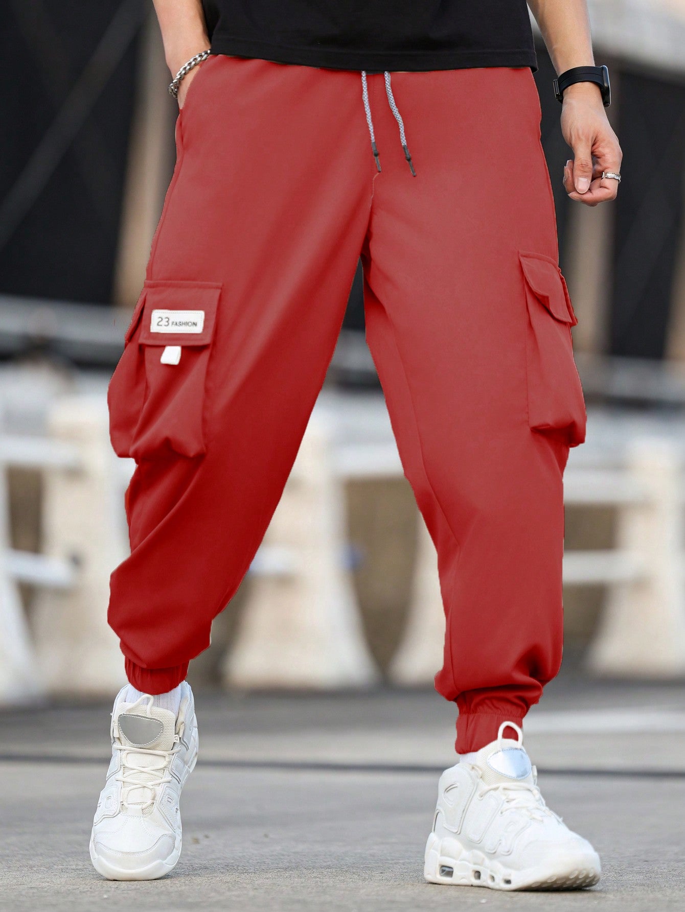 Manfinity Homme Loose Fit Men Plus Size Cargo Pants With Letter Patches, Flap Pockets, Side Drawstring Waist