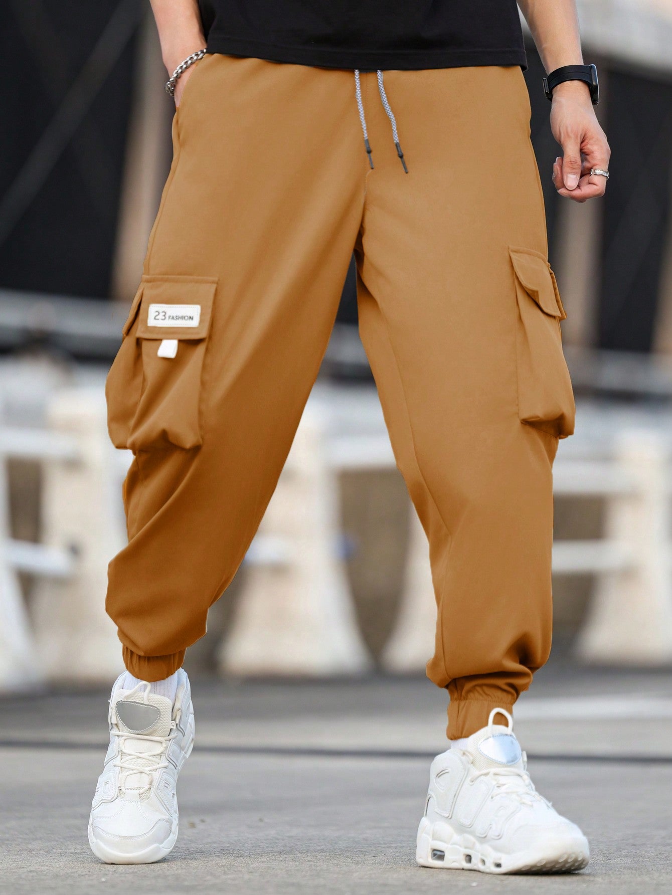 Manfinity Homme Loose Fit Men Plus Size Cargo Pants With Letter Patches, Flap Pockets, Side Drawstring Waist