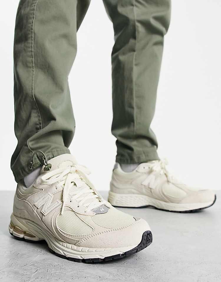 New Balance 2002 sneakers in green multi