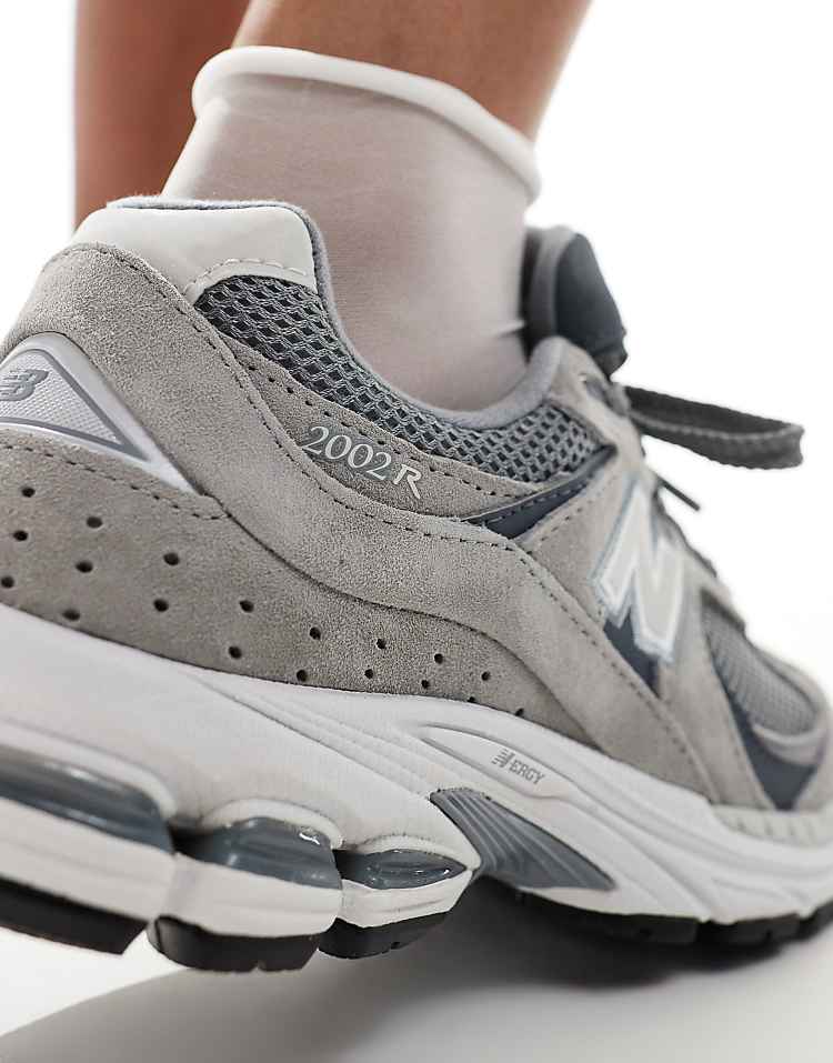 New Balance 2002 sneakers in green multi