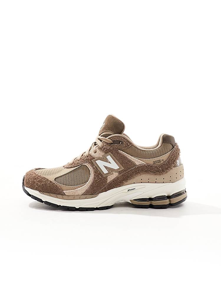 New Balance 2002 sneakers in green multi