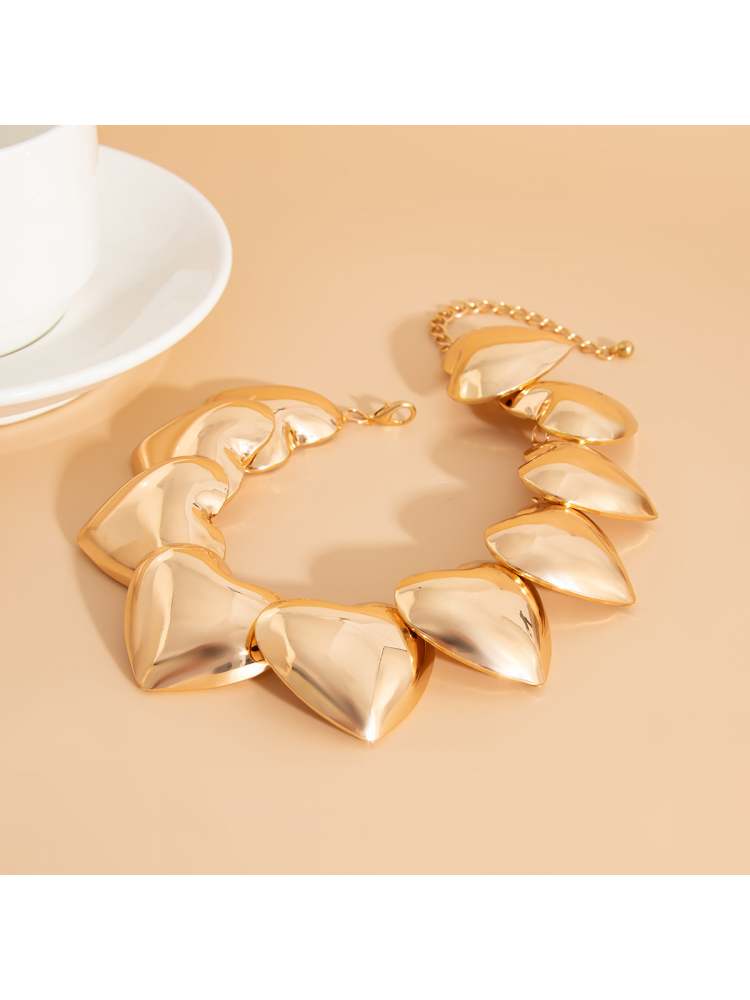 Luxurious Heart Metallic Necklaces