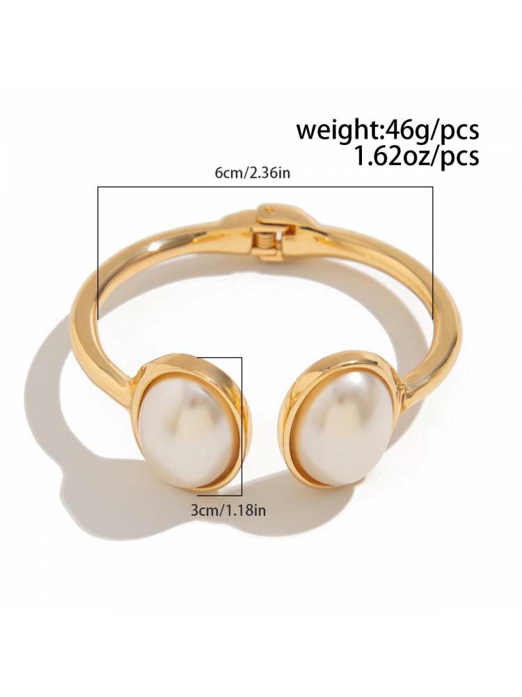 Luxurious Irregular Faux Pearl Metallic Bracelet